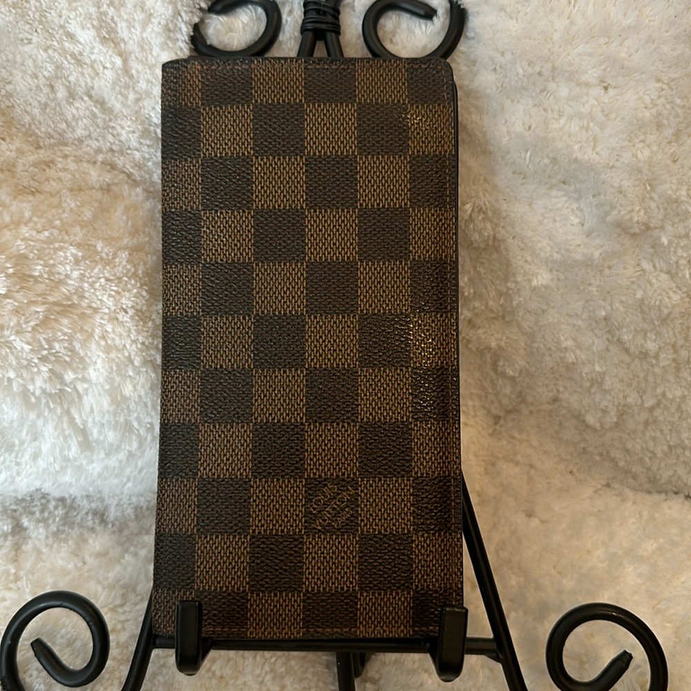Authentic  Louis Vuitton Brazza Damier Long Wallet